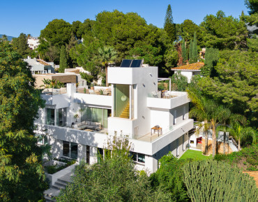Villa for sale in Nueva Andalucia, La Campana, Marbella - PANR-15370