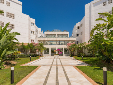Apartment in Marbella — photo 3