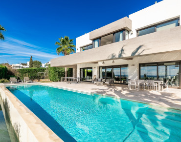 Villa for sale in Los Flamingos Golf Resort - W-02WPEB