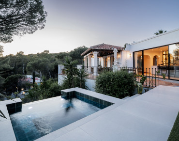 Villa for sale in El Madronal - NF-01047P