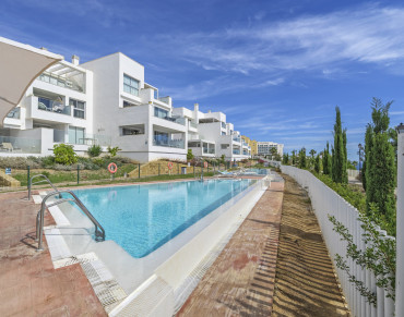 House for sale in Torrequebrada, Benalmadena - ST5815