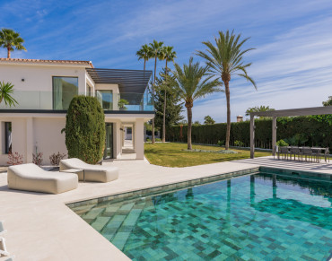 Villa for sale in Marbella Golden Mile, Rocio de Nagüeles, Marbella - MPV5252