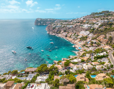 Chalet for sale in Port d’Andratx, Cala Llamp - 41224