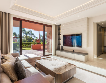 Apartment for sale in Estepona East, Cabo Bermejo, Estepona - PANR-15438