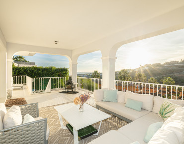 Villa for sale in La Alqueria, Benahavis - PANR-15415