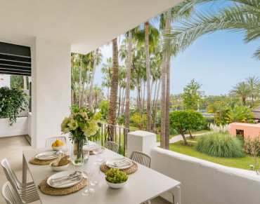 Apartment for sale in Marbella Golden Mile, Marina Puente Romano, Marbella - PANR-15580