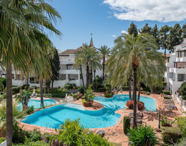 Penthouse for sale in Puente Romano - W-02Z52E