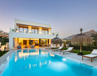 Villa for sale in La Cerquilla - SV2274