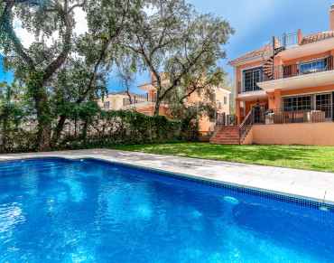Villa for sale in Elviria - W-02Z24N