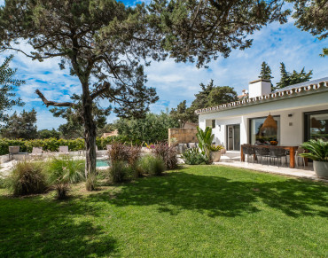 Villa for sale in Marbesa - W-02ZE5J