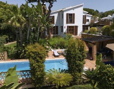 Villa for sale in Elviria - W-02ZLOH
