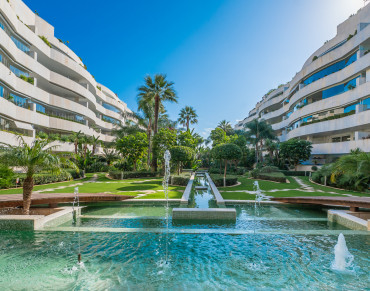Apartment for sale in Puerto Banús - W-02ZRQ9