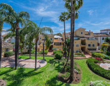 Apartment for sale in Guadalmina Alta, Guadalmina, San Pedro de Alcantara - W-02X7BU