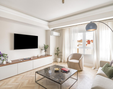 Flat for sale in Lista - M1111