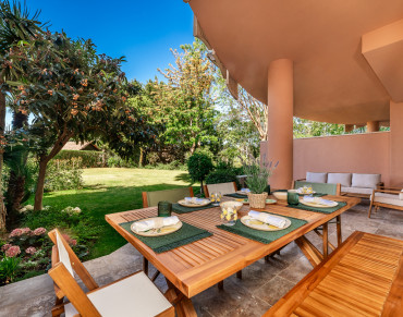 Apartment for sale in Nueva Andalucia, Magna Marbella, Marbella - PANR-15747