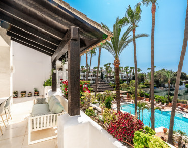 House for sale in Marbella Golden Mile, Puente Romano, Marbella - W-030CQP