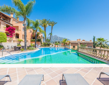 Apartment for sale in Nueva Andalucia, Les Belvederes, Marbella - DM5255