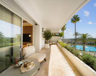 Apartment for sale in Marbella Golden Mile - DM5299