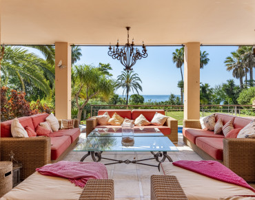 Villa for sale in Estepona East, El Velerin, Estepona - PANR-15674