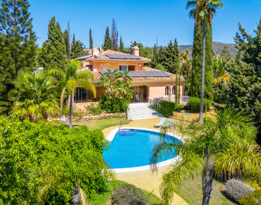 Villa for sale in Marbella East, Cerrado de Elviria, Marbella - PANR-15848