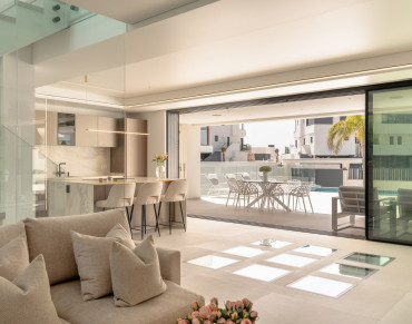 Villa for sale in Cala de Mijas - CR2879
