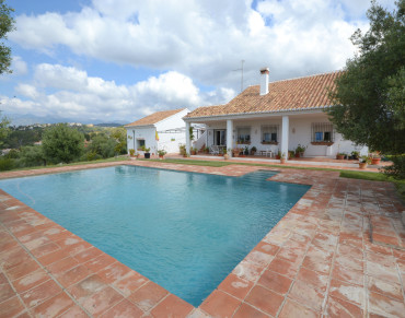 Villa for sale in Marbella East, El Rosario, Marbella - W-028HFI