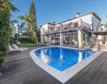Villa for sale in Guadalmina Alta - W-02U48W