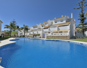 Ground Floor Duplex for sale in Calahonda - ST6145