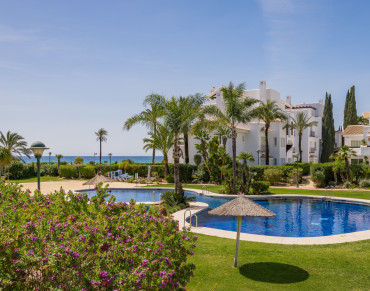 Apartment for sale in Marbella East, Los Monteros Palm Beach, Marbella - 209-02809P