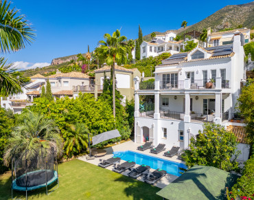 Villa for sale in Sierra Blanca Country Club, Istan - PANR-15954