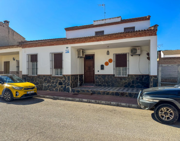 House for sale in Humilladero - 428-04398P