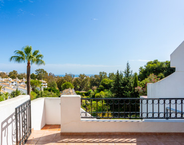 Town House for sale in Calahonda - ST6182