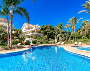 Apartment for sale in Marbella Golden Mile, Marbella Hill Club, Marbella - W-02UX8A