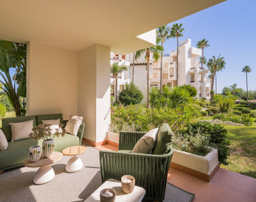 Apartment for sale in Estepona East, Bahía del Velerín, Estepona - PANR-15902