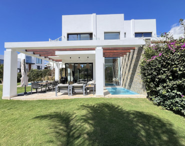 Semi-Detached House for sale in Cabopino - House