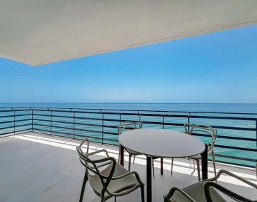 Apartment for sale in Marbella, Playa Bajadilla, Puertos, Marbella - 428-04622P