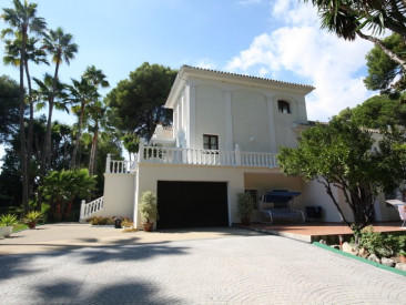 Villa in Marbella — photo 2