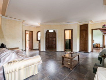Finca in Estepona — photo 2