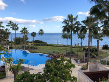 Apartment in Estepona — photo 2