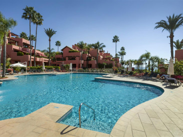 Apartment in Estepona — photo 2