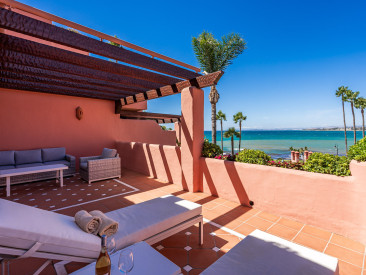 Apartment in Estepona — photo 2