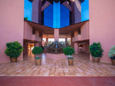 Apartment in Estepona — photo 2