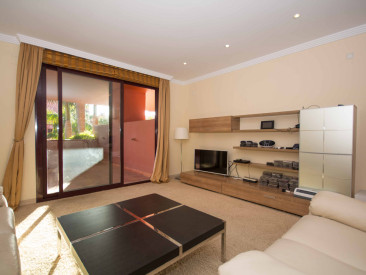 Apartment in Estepona — photo 4