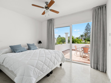 Town House in Marbella — photo 4