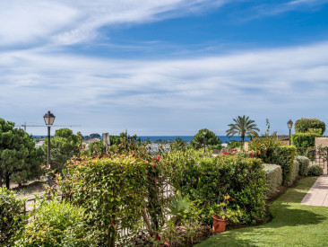 Apartment in Estepona — photo 2
