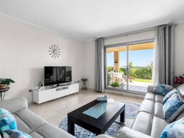 Apartment in Estepona — photo 3