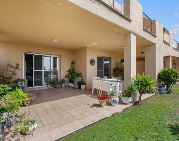 Ground Floor Apartment for sale in La Resina Golf - LE-00691P-DUP