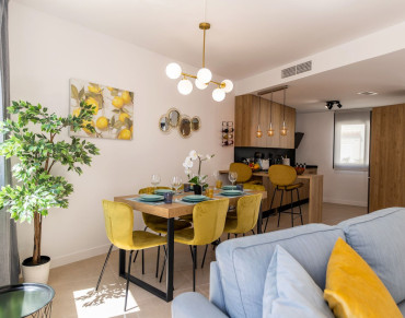 House - Townhouse for sale in Estepona - R5211553