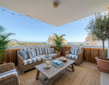 Penthouse for sale in Nueva Andalucia - W-02YDYG