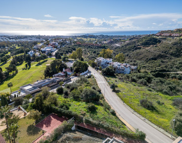 Land for sale in La Alqueria, Benahavis - PANR-15208